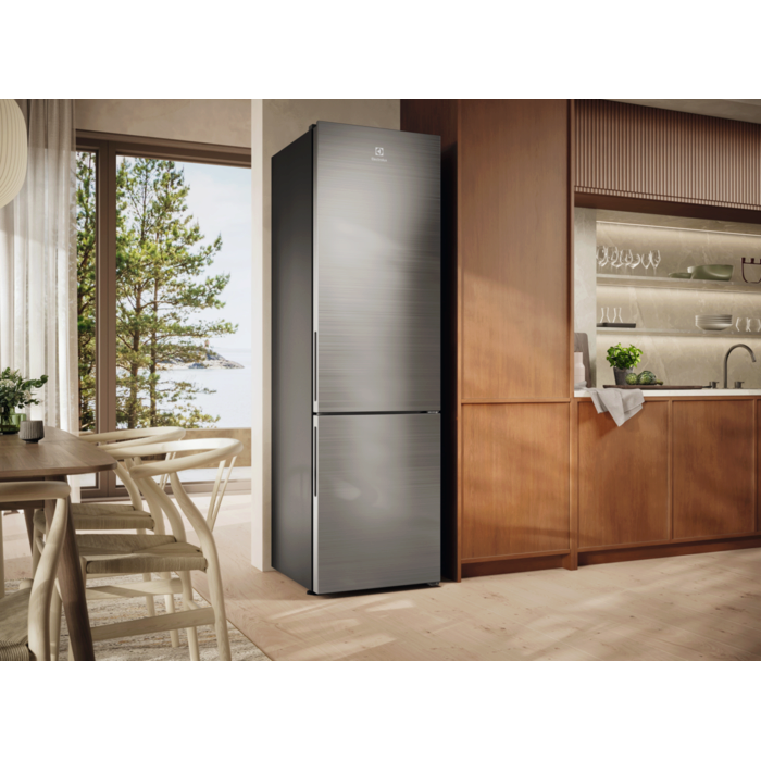 Electrolux - Volně stojící chladničky s mrazákem - LNT8MC36X
