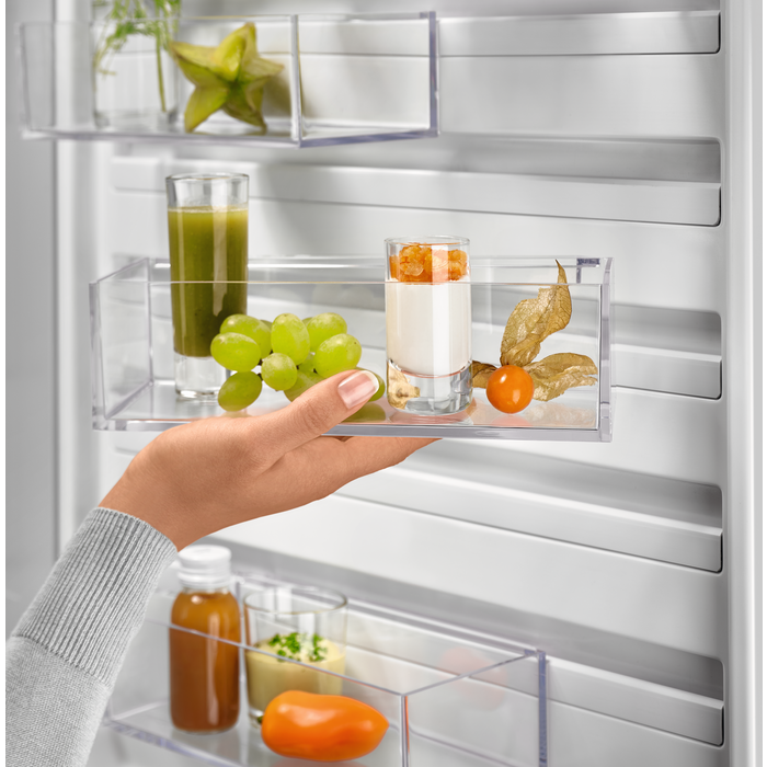 Electrolux - Volně stojící chladničky s mrazákem - LNT7ME36X3