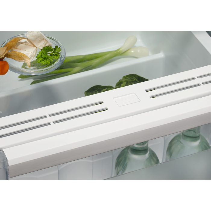Electrolux - Vestavné chladničky - ERD6DE18S4