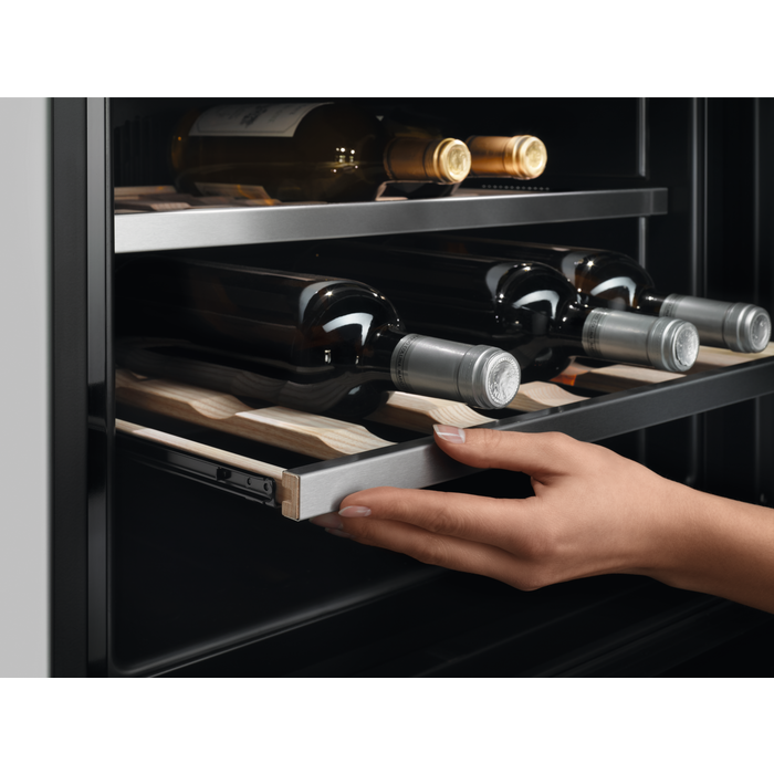 Electrolux - Kompaktní vinotéky - KBW5T