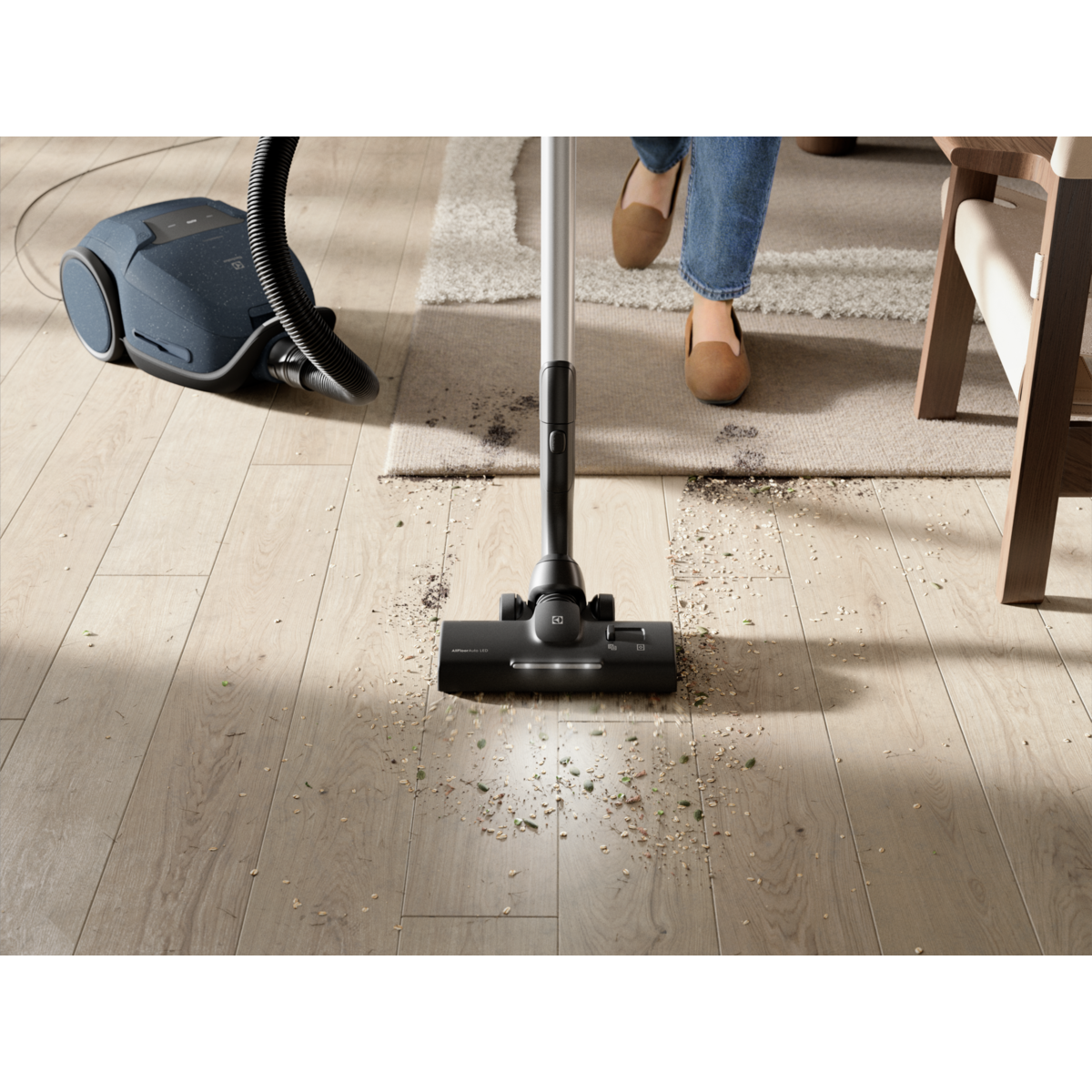 Electrolux - Sáčkový vysavač - EB81U1DB