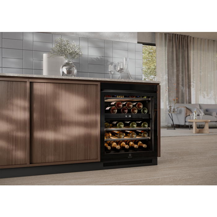 Electrolux - Vinotéky pod kuchyňskou linku - EWUD040B8B