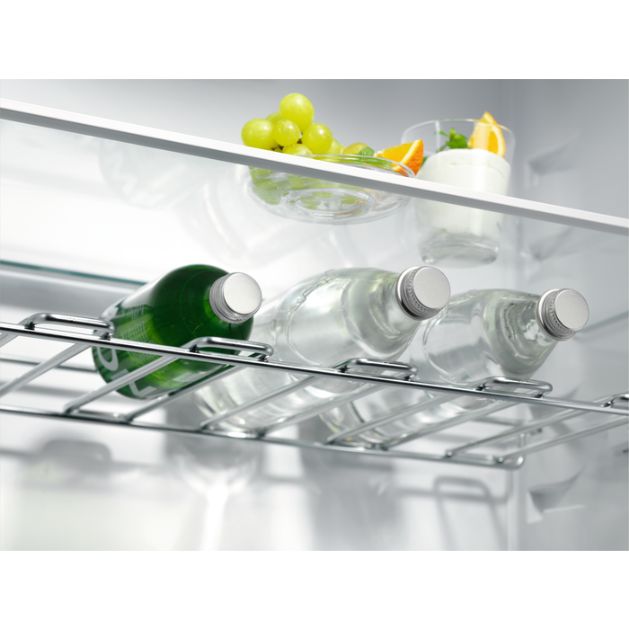 Electrolux - Vestavné chladničky s mrazákem - KNG7TE75S