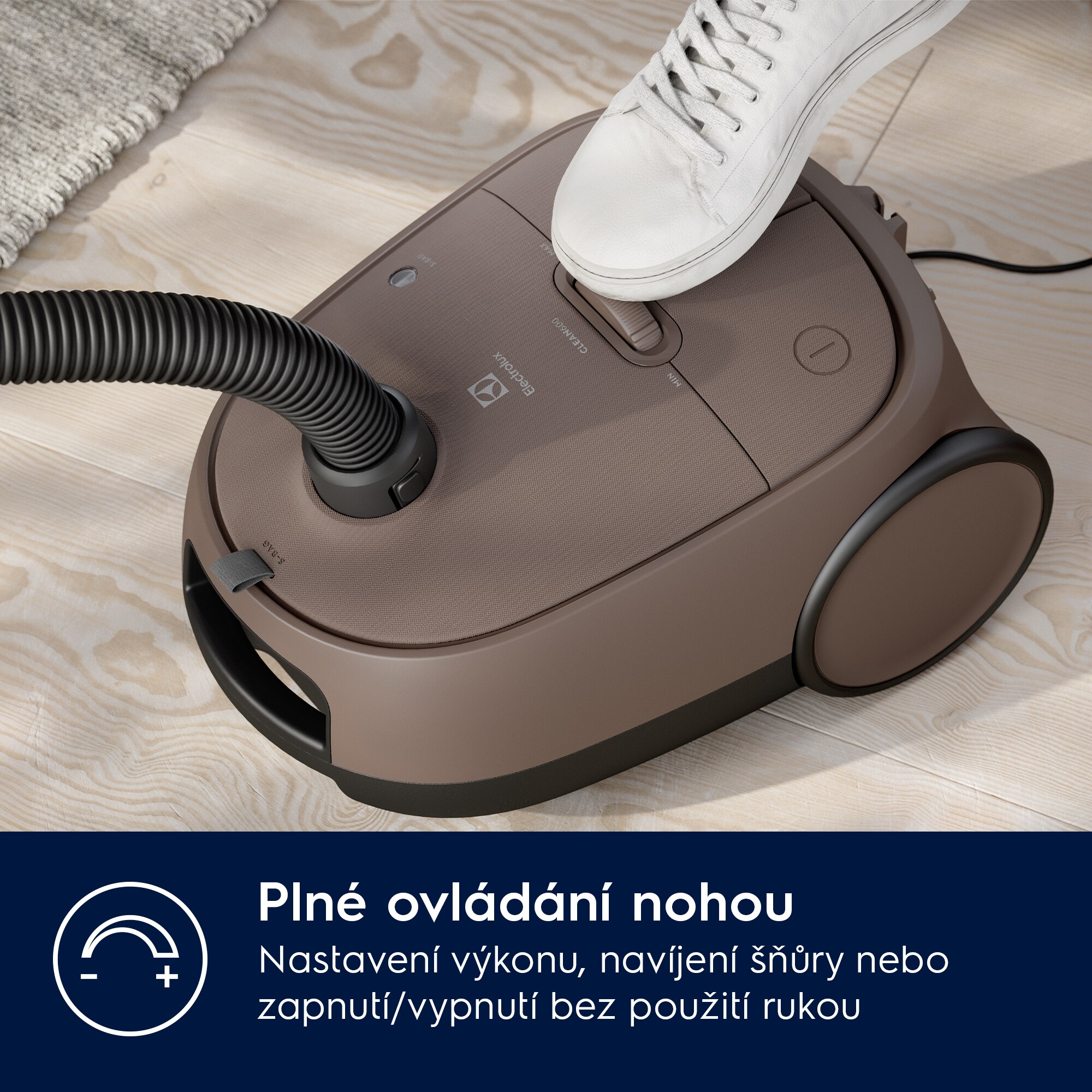 Electrolux - Sáčkový vysavač - EB61C3WBL