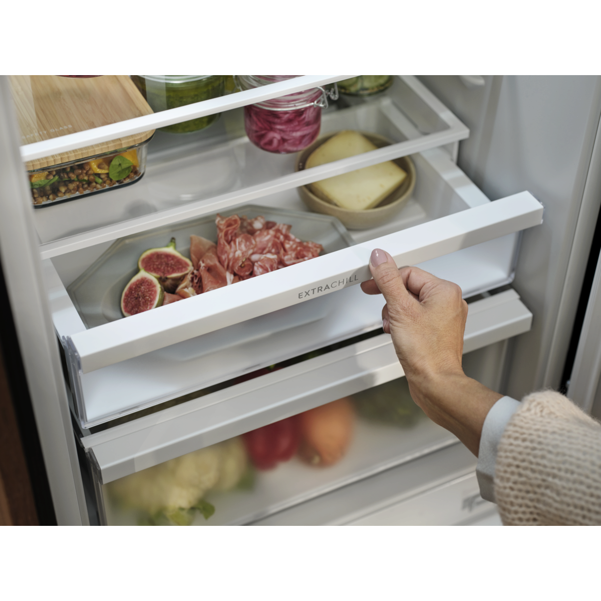 Electrolux - Volně stojící chladničky s mrazákem - LNT7ME36K2