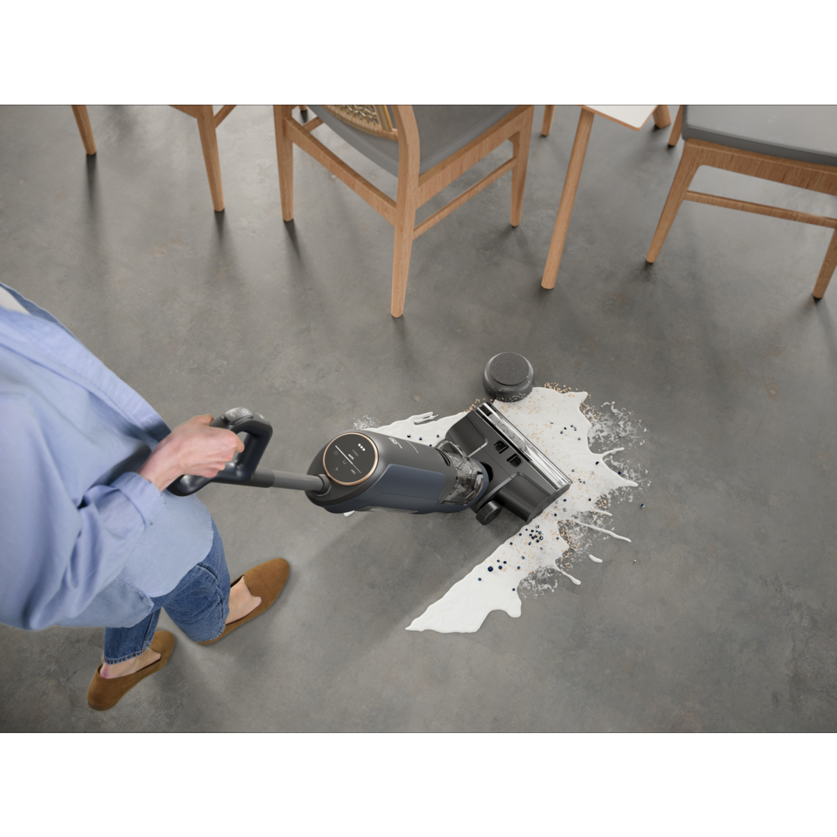 Electrolux - Tyčový vysavač Wet&Dry - EW81U3DB