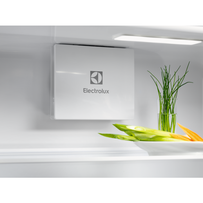 Electrolux - Vestavné chladničky s mrazákem - LND5FE18S
