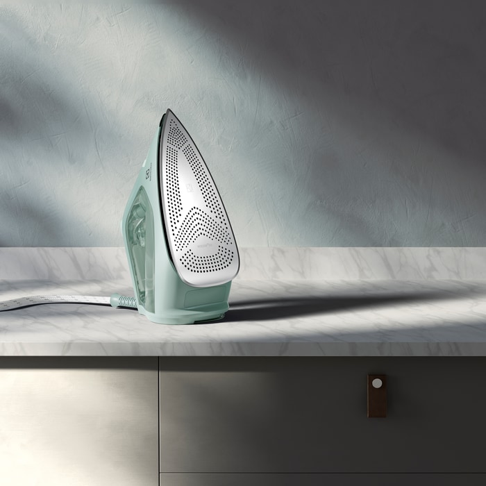 Electrolux - Žehlička - E7SI1-6LG