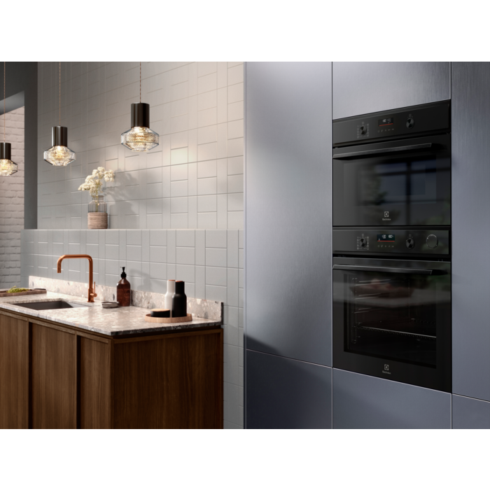 Electrolux - Pyrolytické trouby - EOC6P77H