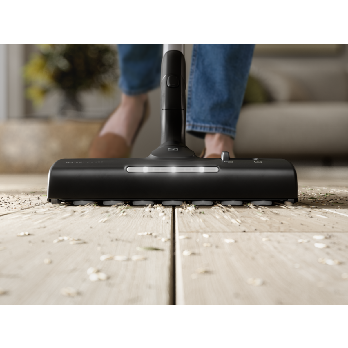 Electrolux - Sáčkový vysavač - EB81U1WB