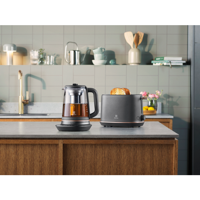 Electrolux - Rychlovarná konvice - E7GK1-8BP