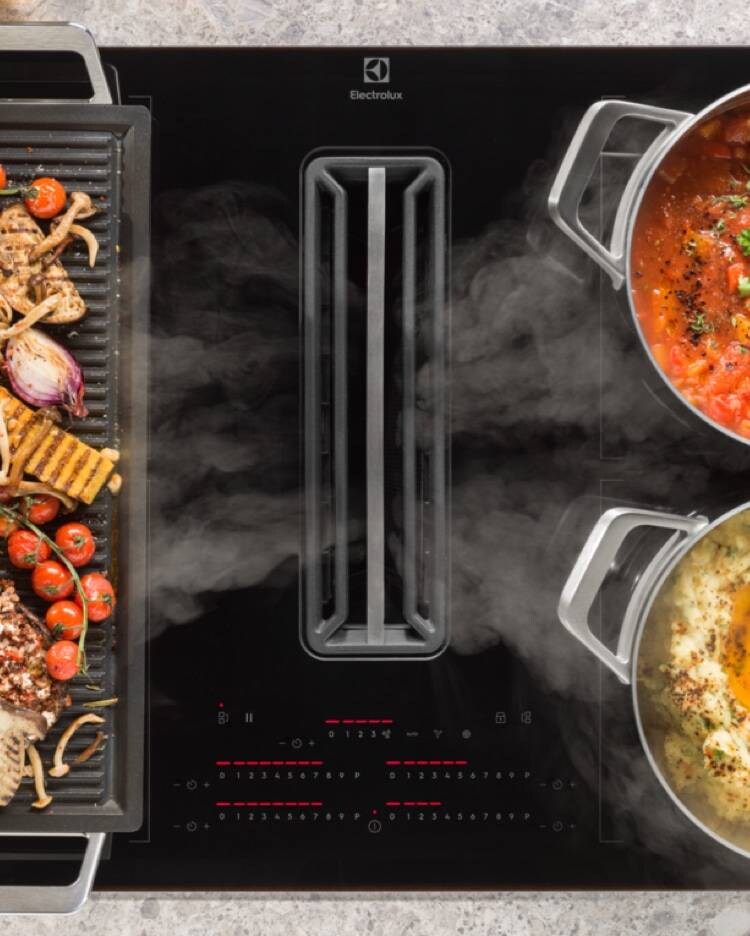 Electrolux varná deska s integrovaným odsavačem