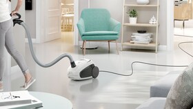 Ukázka toho, jak daleko dosáhne v rámci vaší domácnosti vysavač UltraSilencer Zen