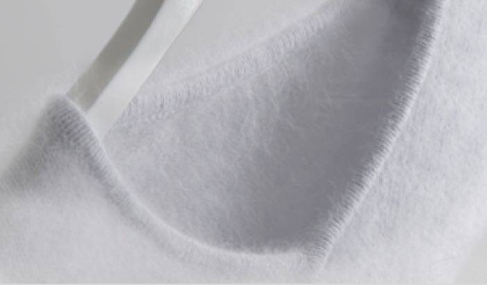 Šedý vlnový svetr