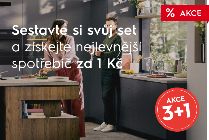 Muž se ženou stojí v kuchyni