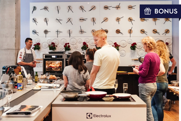 Skupina lidí na kurzu vaření Electrolux