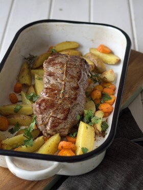 Roastbeef s pečenými bramborami