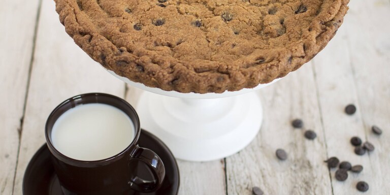 Koláč à la cookie s čokoládovými kousky